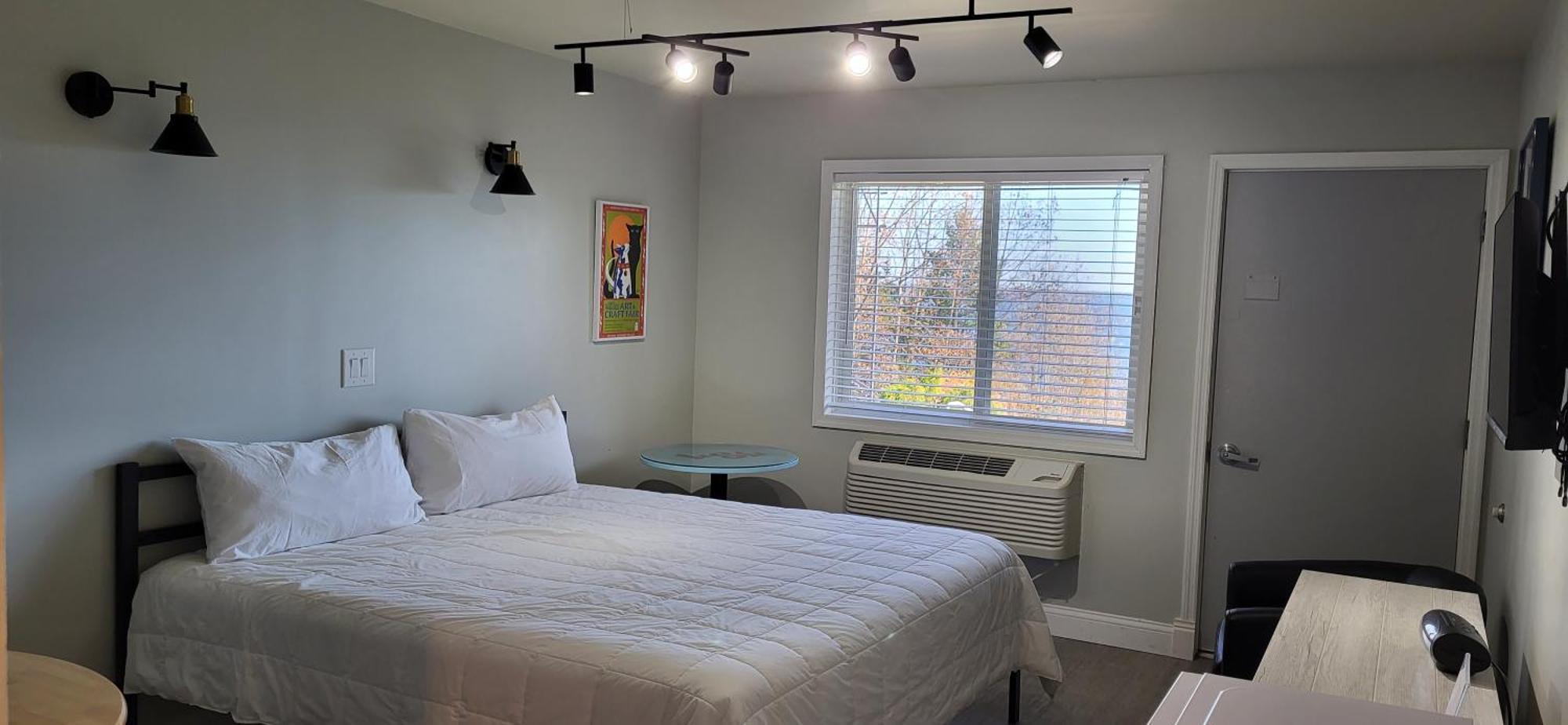 Chequamegon Lake Superior Lodge Bayfield Εξωτερικό φωτογραφία
