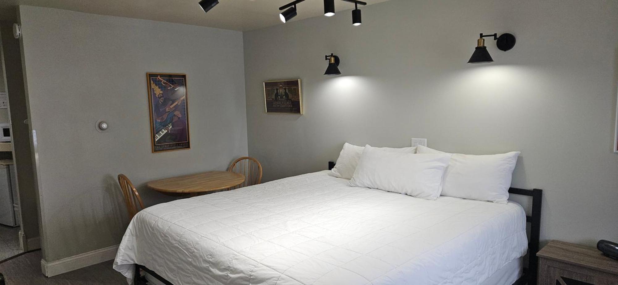 Chequamegon Lake Superior Lodge Bayfield Εξωτερικό φωτογραφία